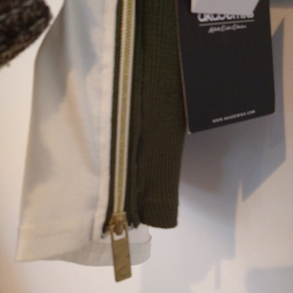 NWT Akademics hooded t-shirt for boys or girls - Picture 6 of 10